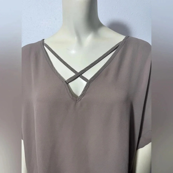 Worthington Criss Cross V Neck Tunic in Taupe - Picture 8 of 10